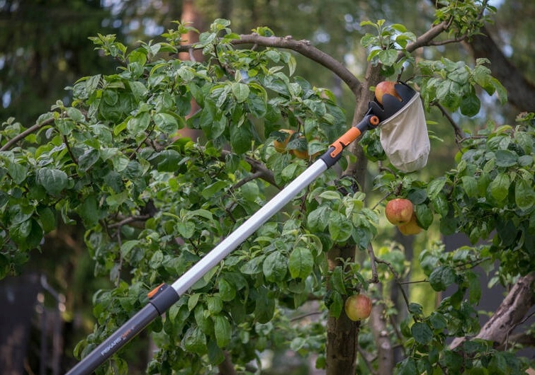 Trzonek teleskopowy FISKARS QuikFit™ M - obrazek 2